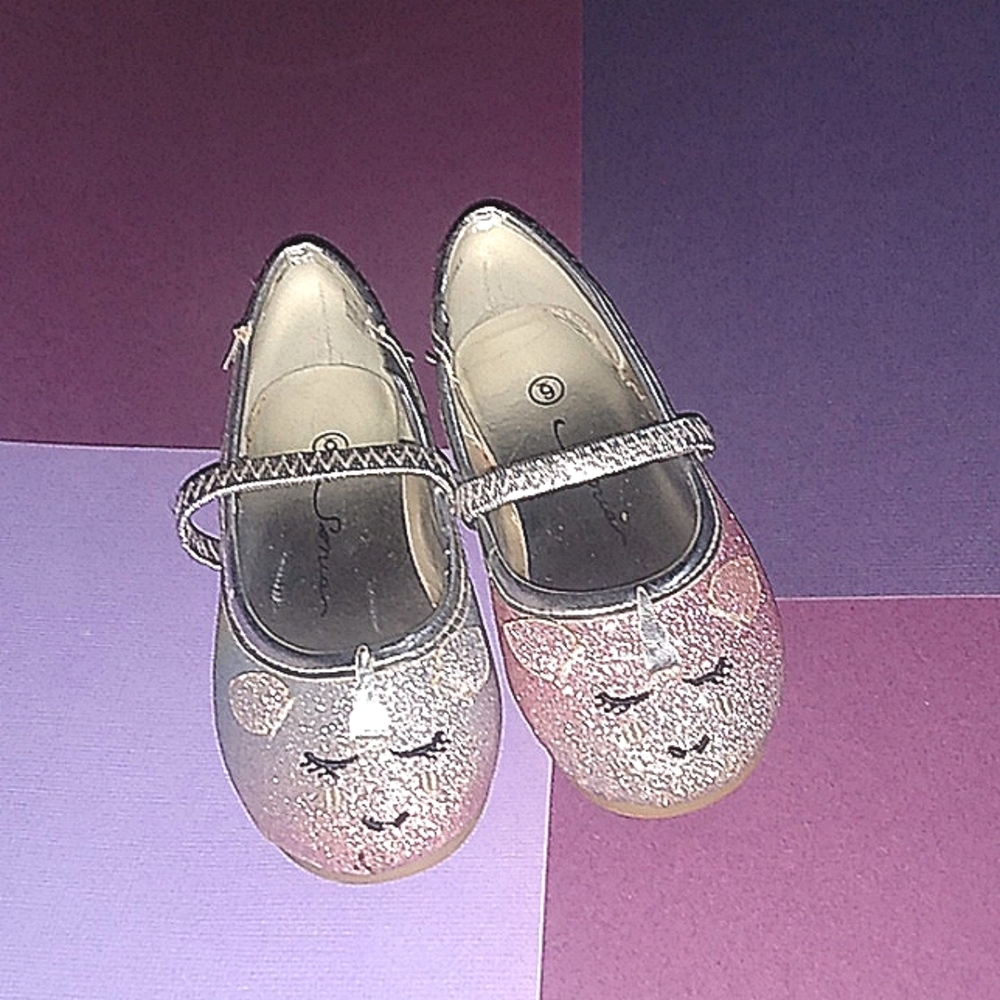 Girls unicorn shoes size 6 toddlers